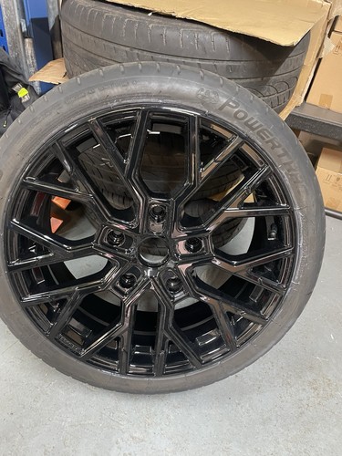 Black alloy wheels plus low - black, 20
