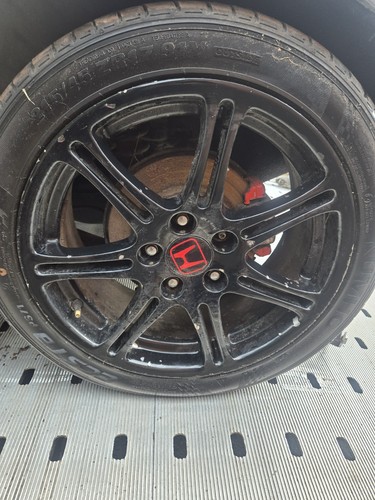 Honda civic type - 17", r
